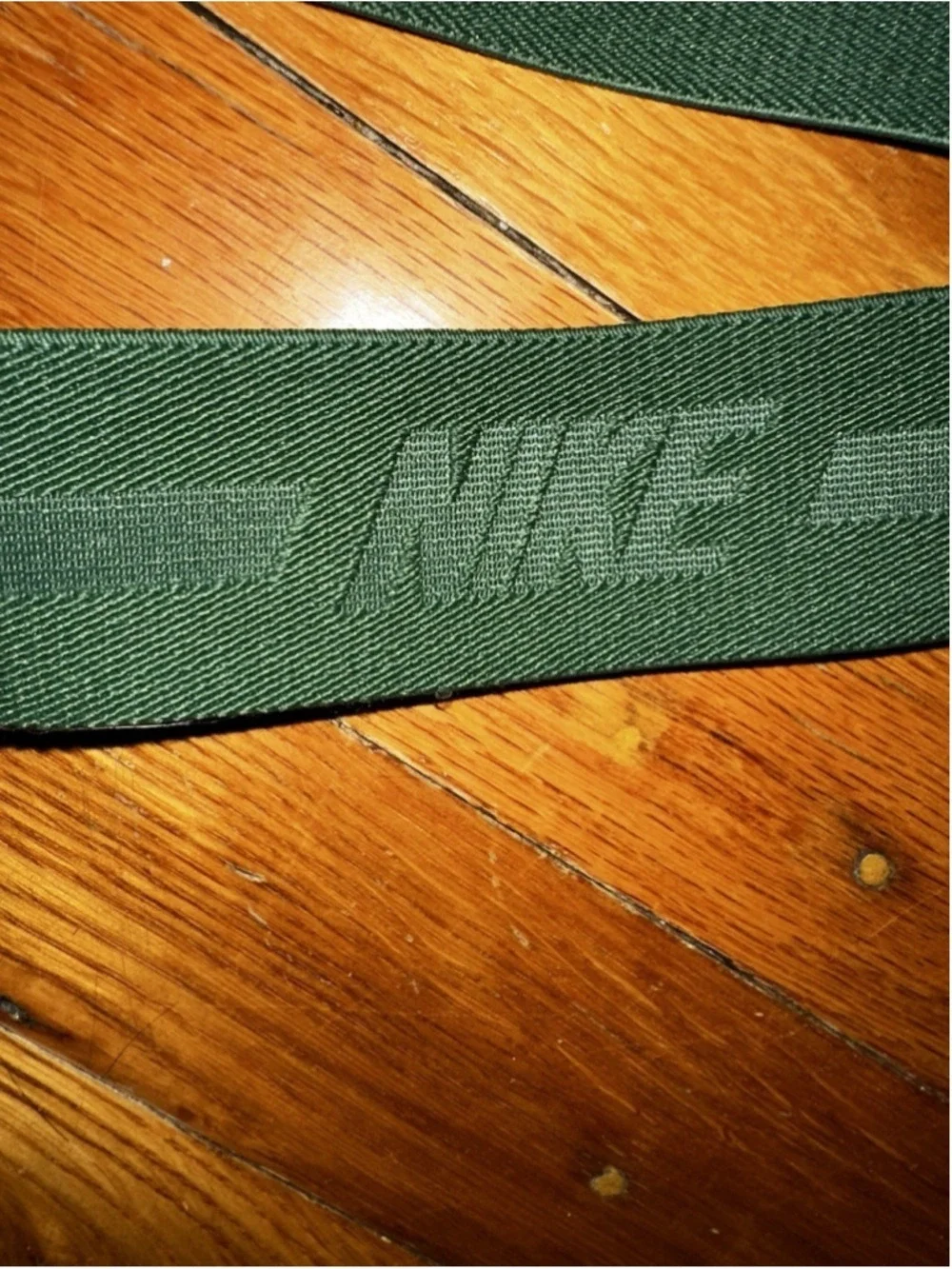 Nike men elastic
